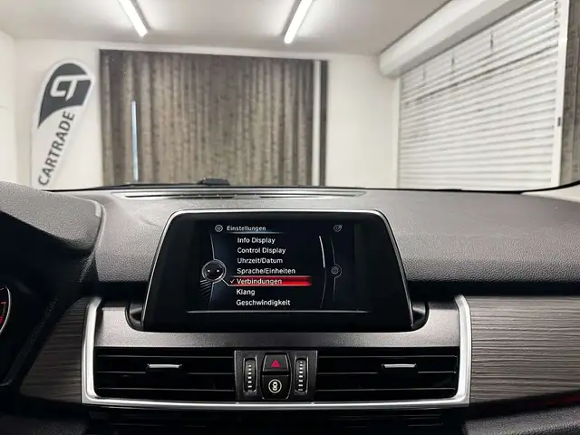 BMW 2 Series view 23