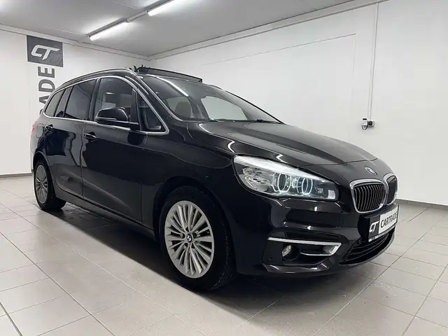 BMW 2 Series view 5