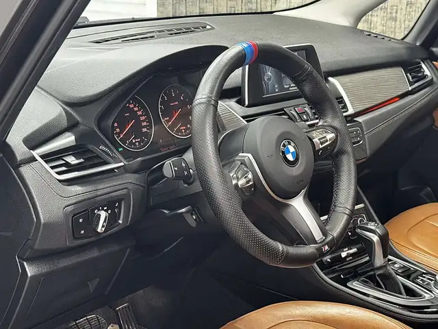 BMW 2 Series view 10