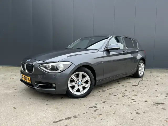 BMW 118 1-serie 118i AUTOMAAT XENON NAVI AIRCO