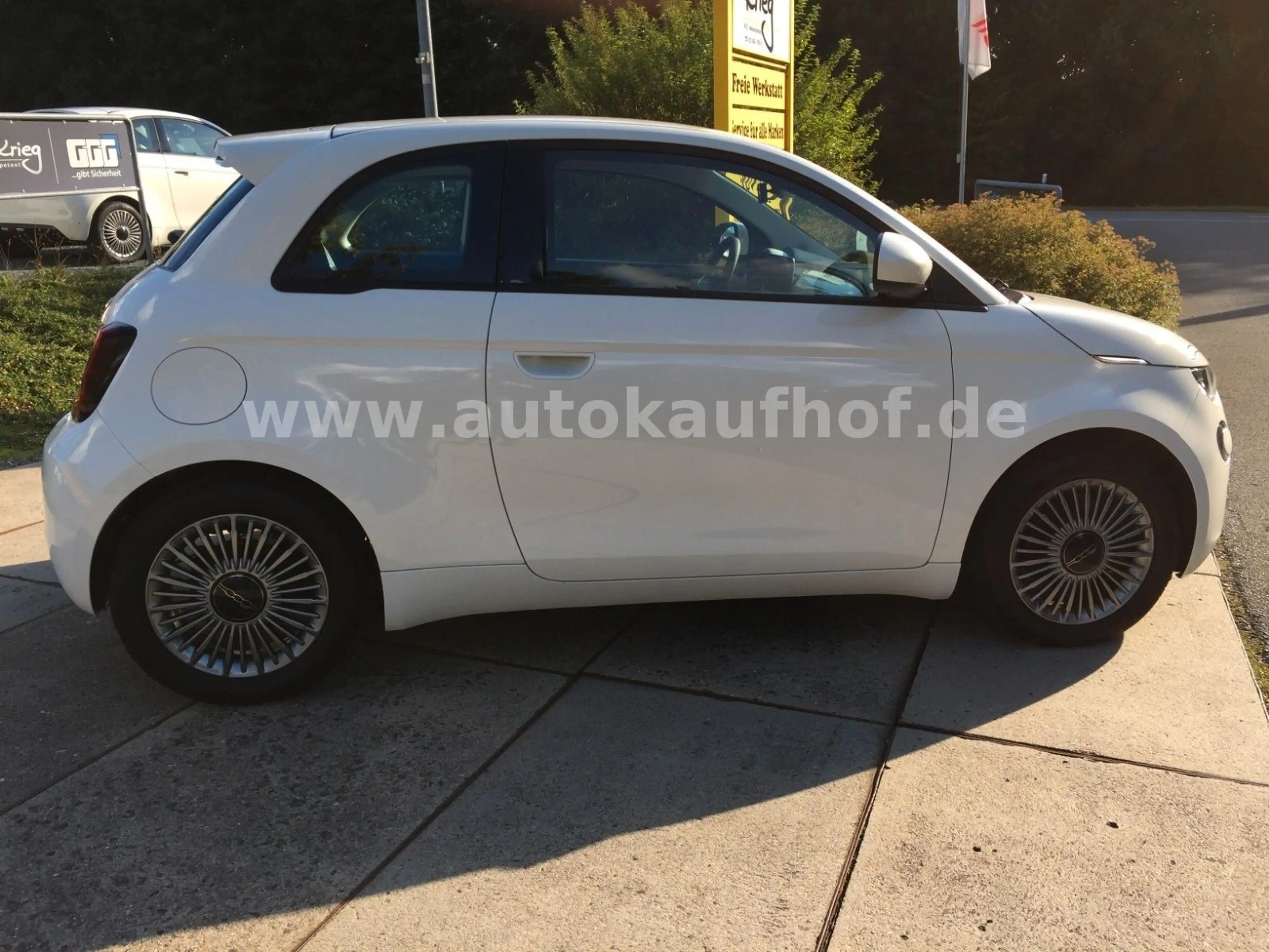 Fiat 500e Tempomat, Carplay / Android Auto/ Alu — photo 7