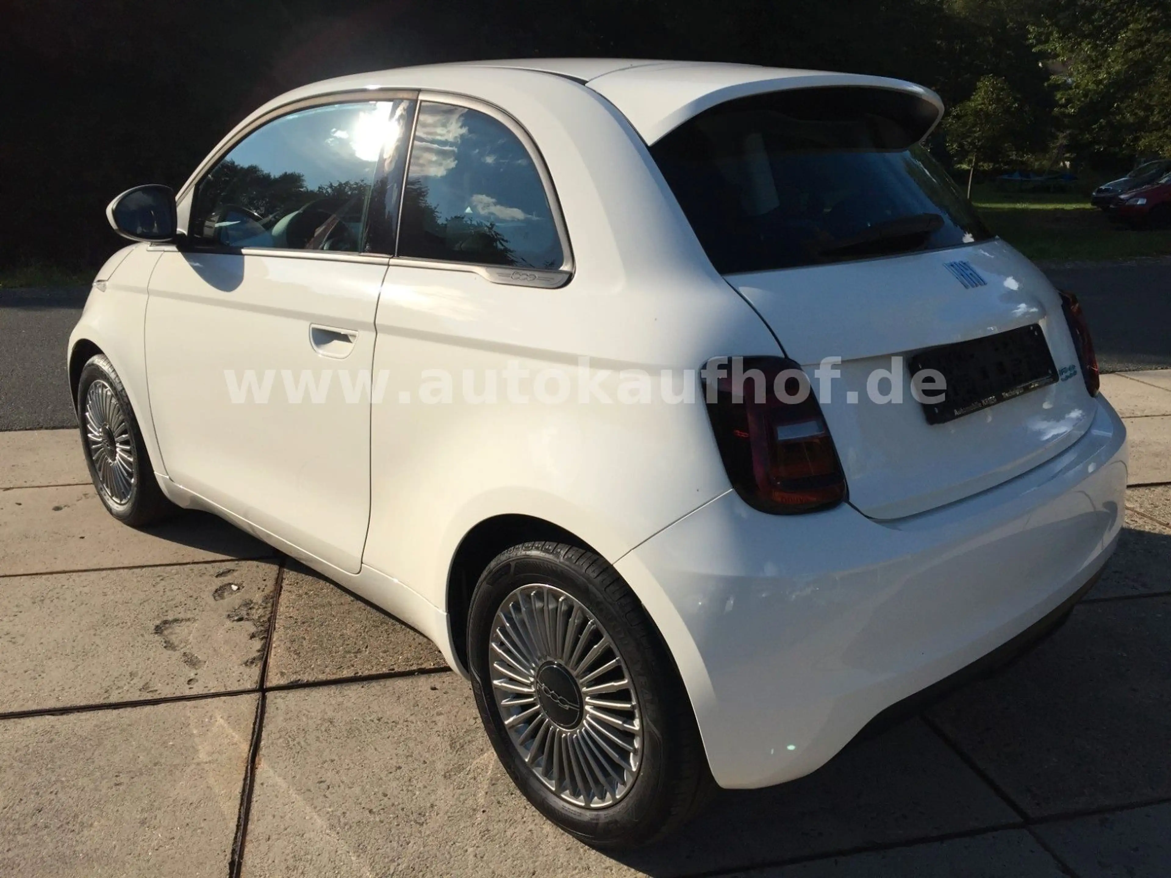 Fiat 500e Tempomat, Carplay / Android Auto/ Alu — photo 5