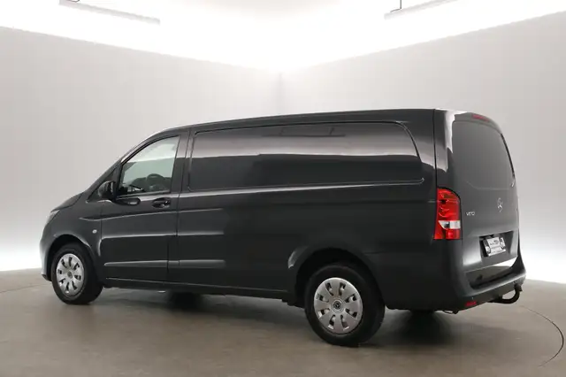 Mercedes-Benz Vito view 4