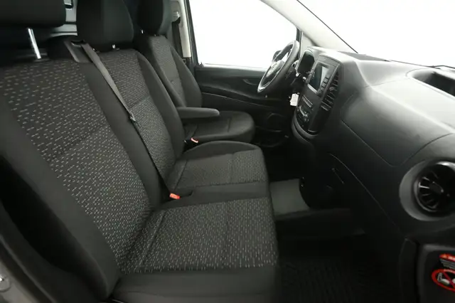 Mercedes-Benz Vito view 10