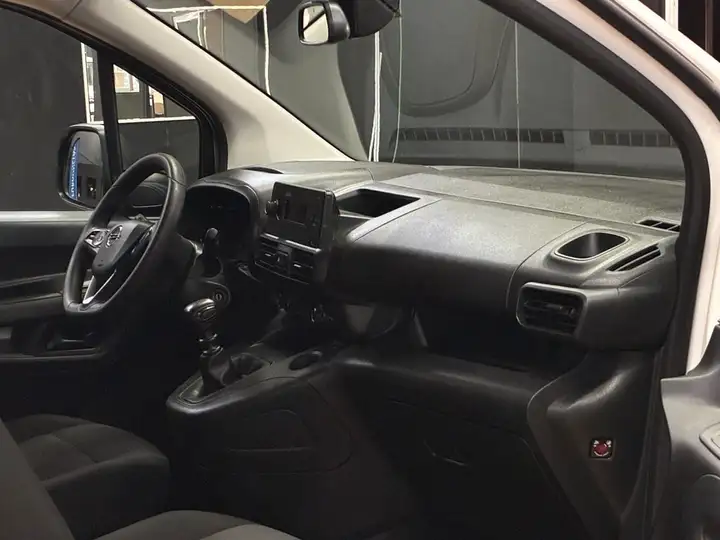 Opel Combo 2021, foto 5