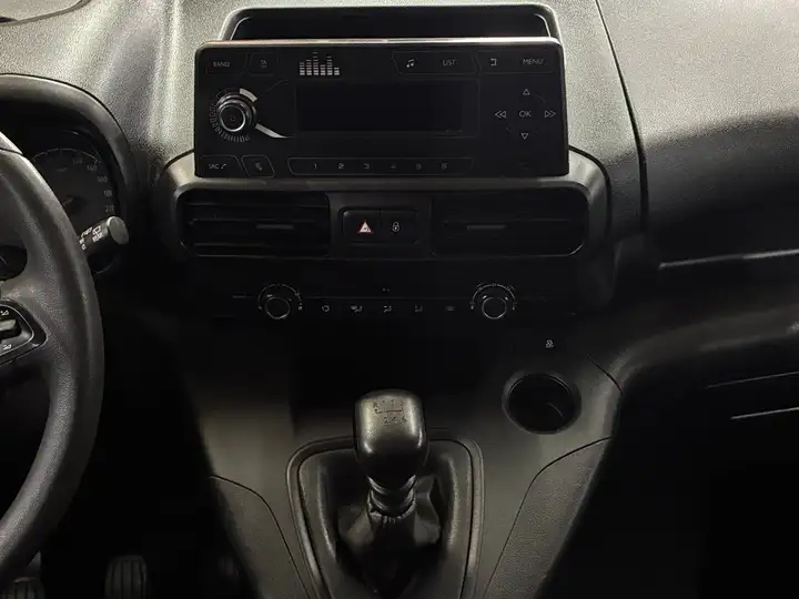 Opel Combo 2021, foto 13