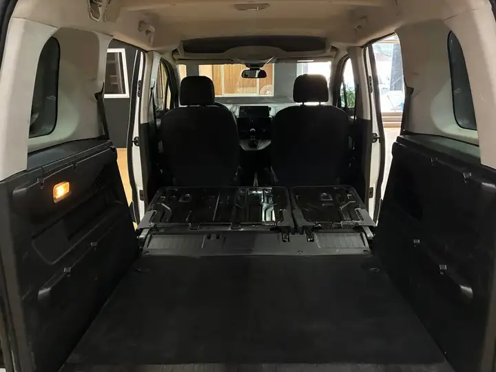 Opel Combo 2021, foto 9