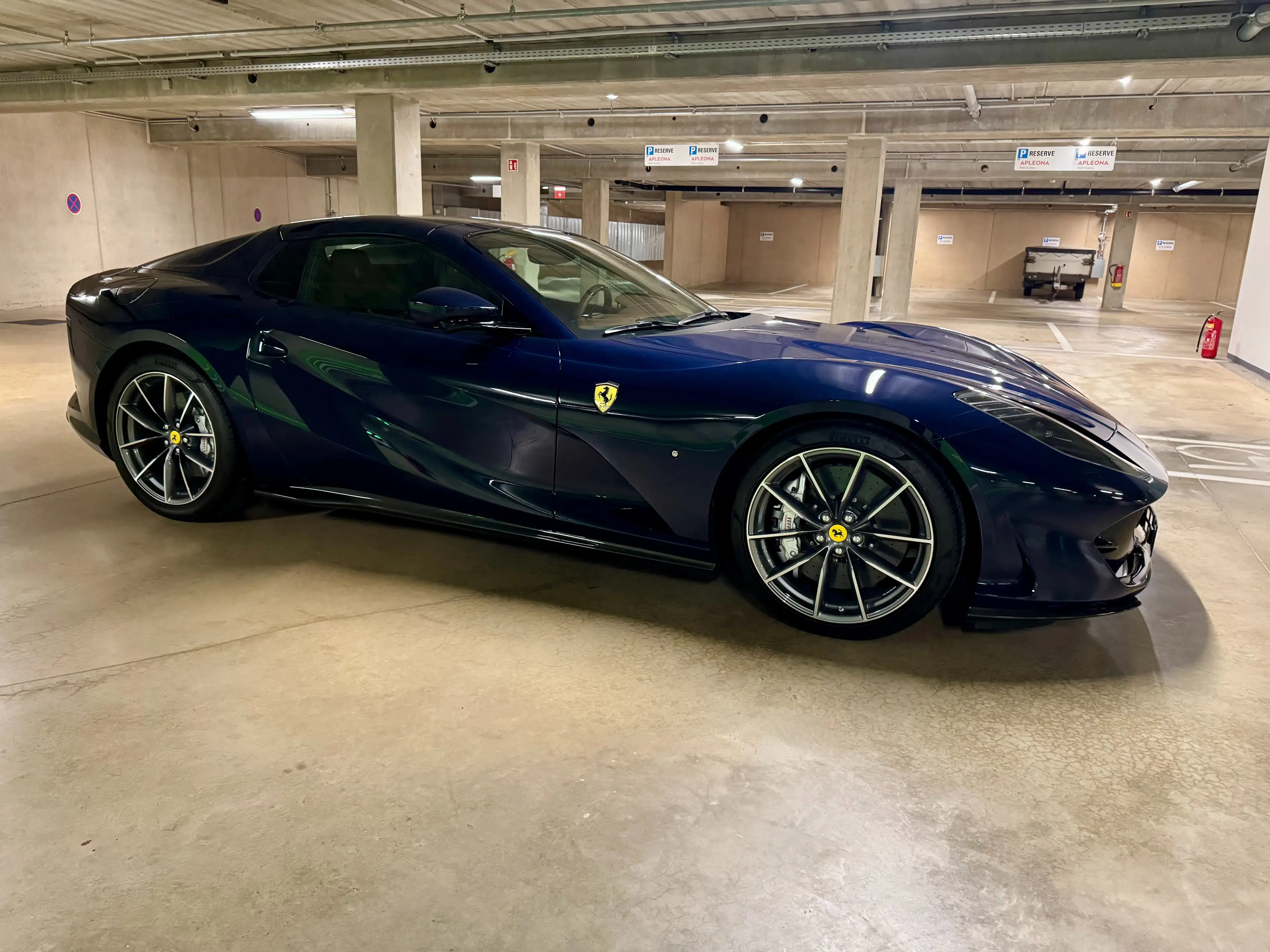 Ferrari 812 GTS - 190km - Full Carbon — photo 9