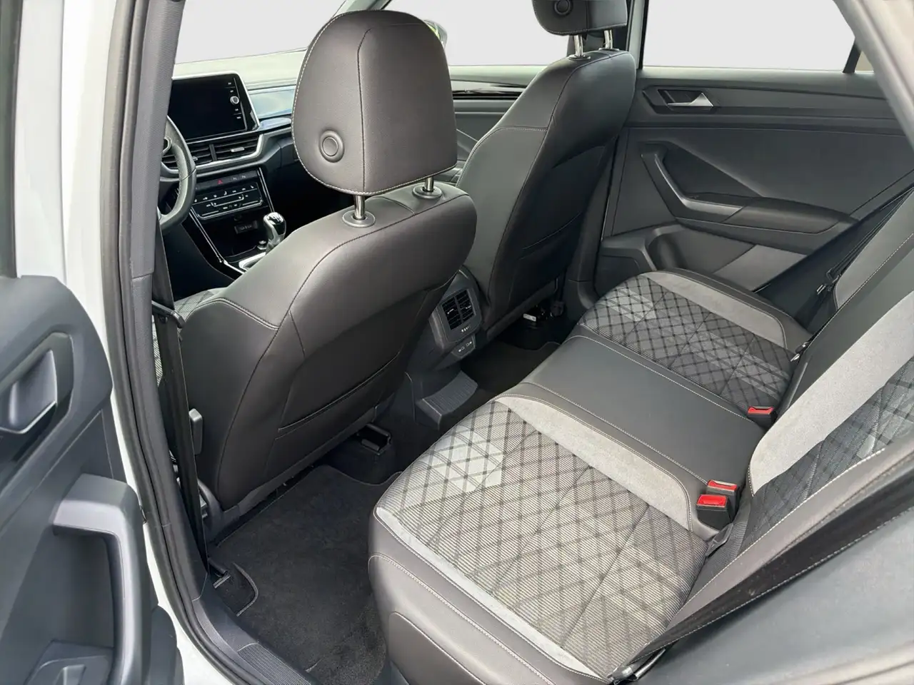 Volkswagen T-Roc, фото 8