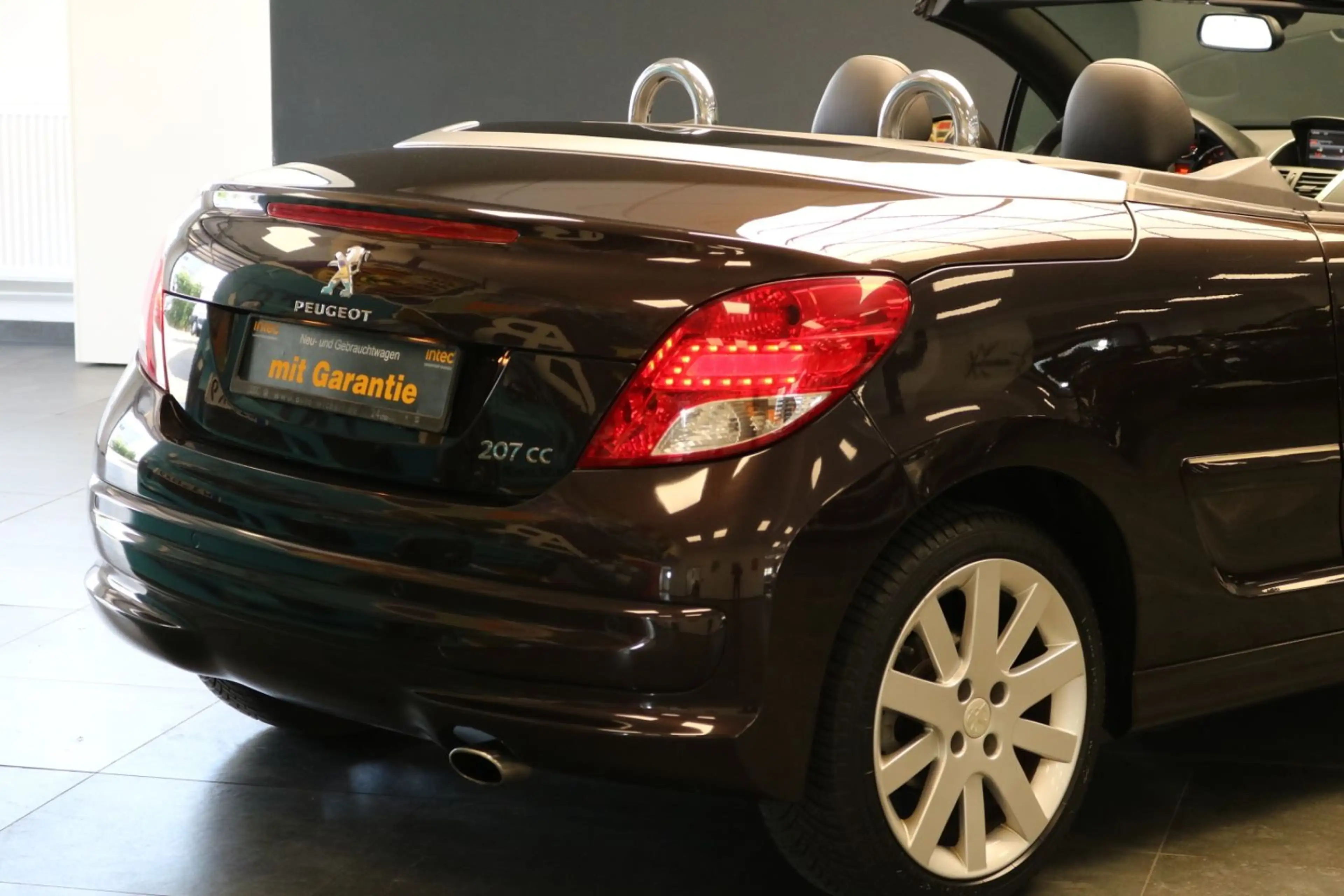 Peugeot 207 CC Cabrio-Coupe Allure/PDC/LEDER/NAVI/JBL — photo 10