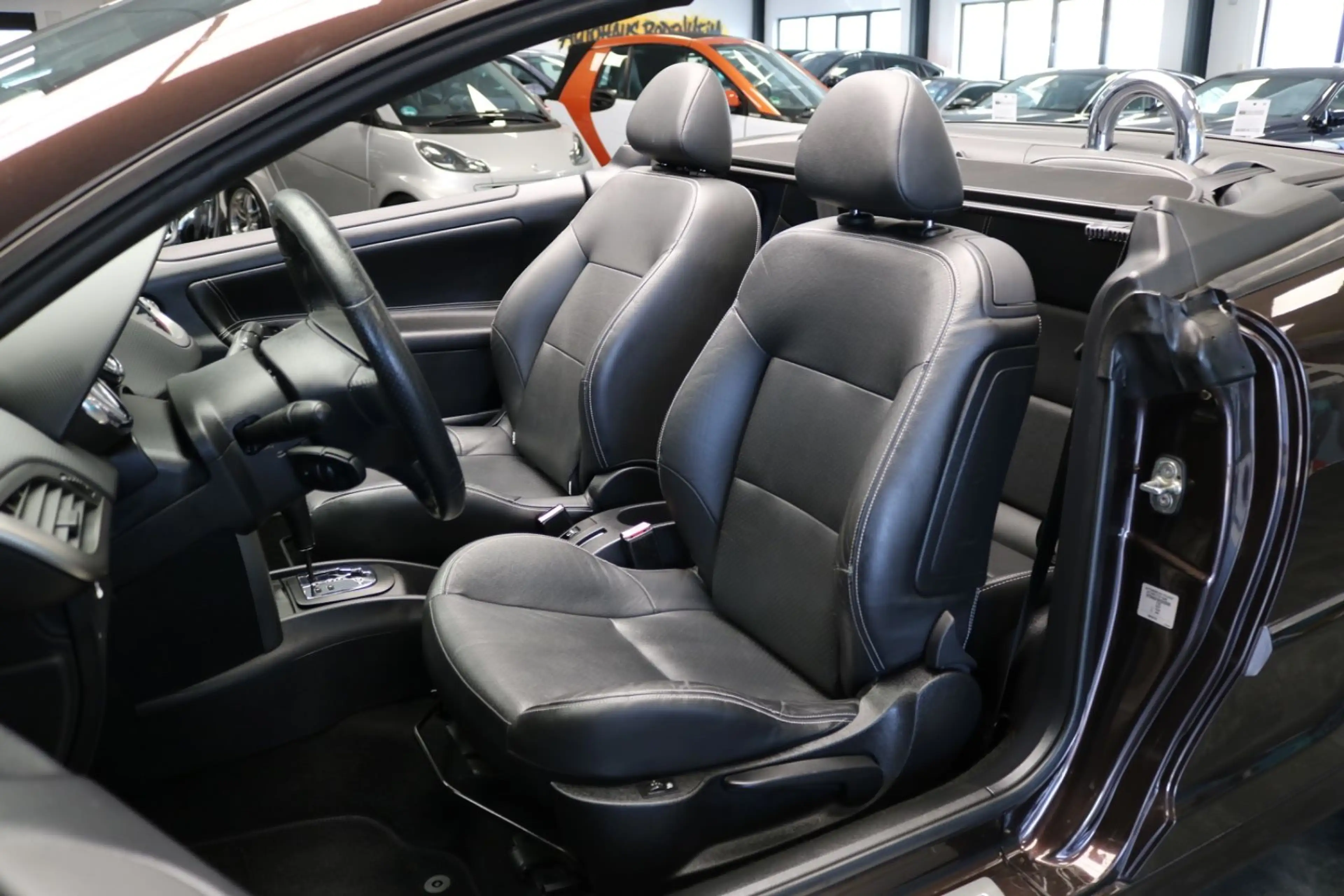 Peugeot 207 CC Cabrio-Coupe Allure/PDC/LEDER/NAVI/JBL — photo 15
