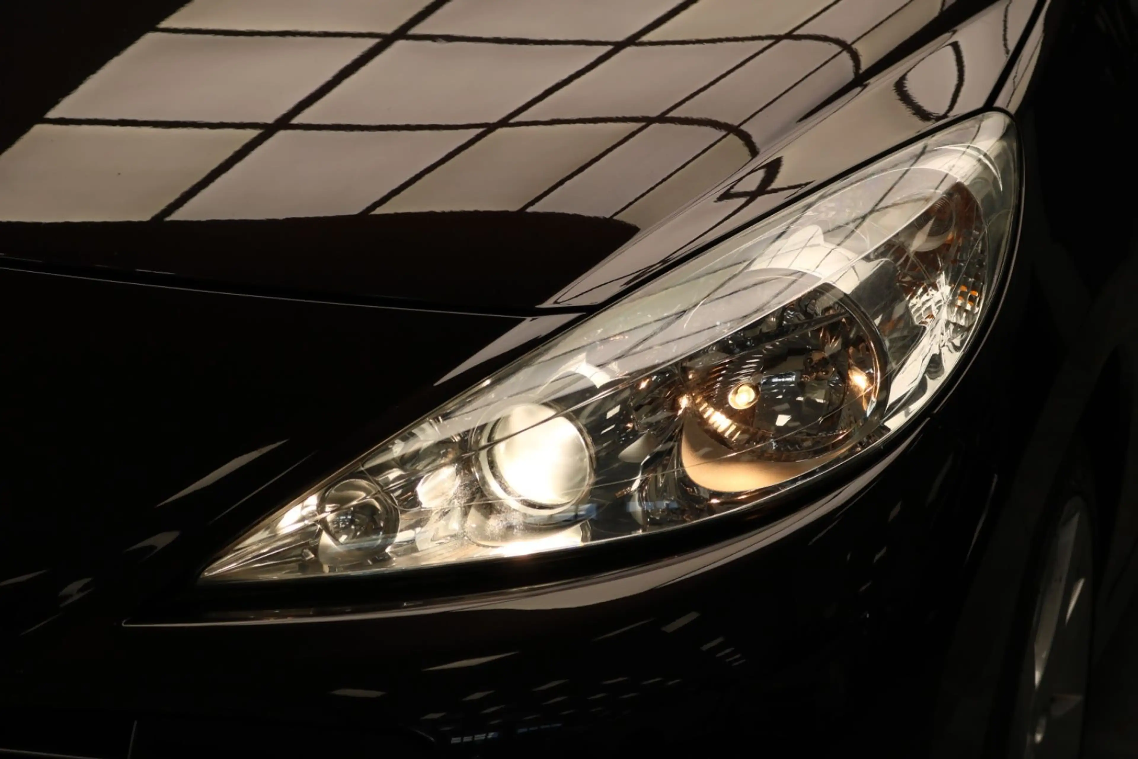 Peugeot 207 CC Cabrio-Coupe Allure/PDC/LEDER/NAVI/JBL — photo 6