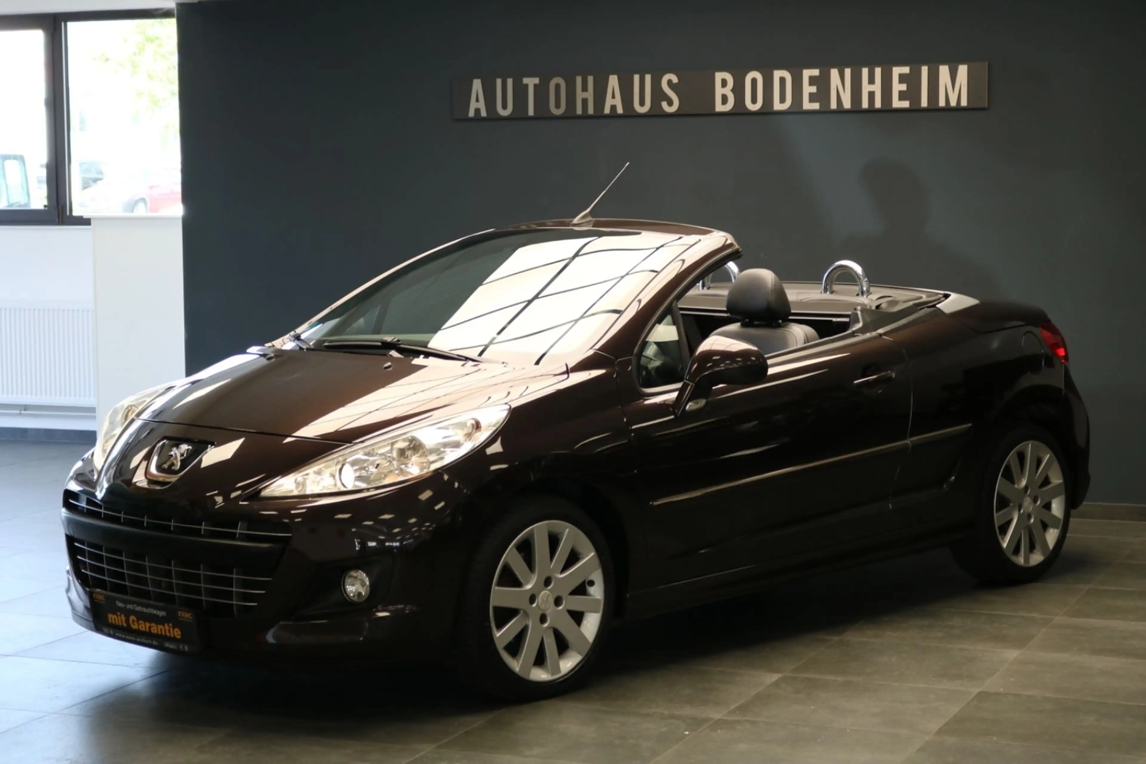 Peugeot 207 CC Cabrio-Coupe Allure/PDC/LEDER/NAVI/JBL — photo 7