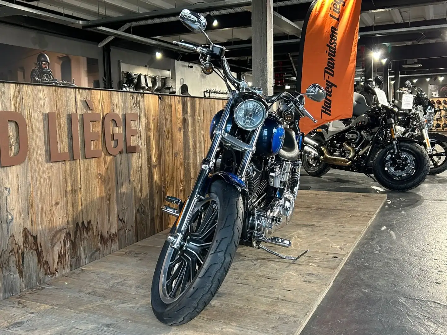 Harley-Davidson Dyna Low Rider Azul - 2