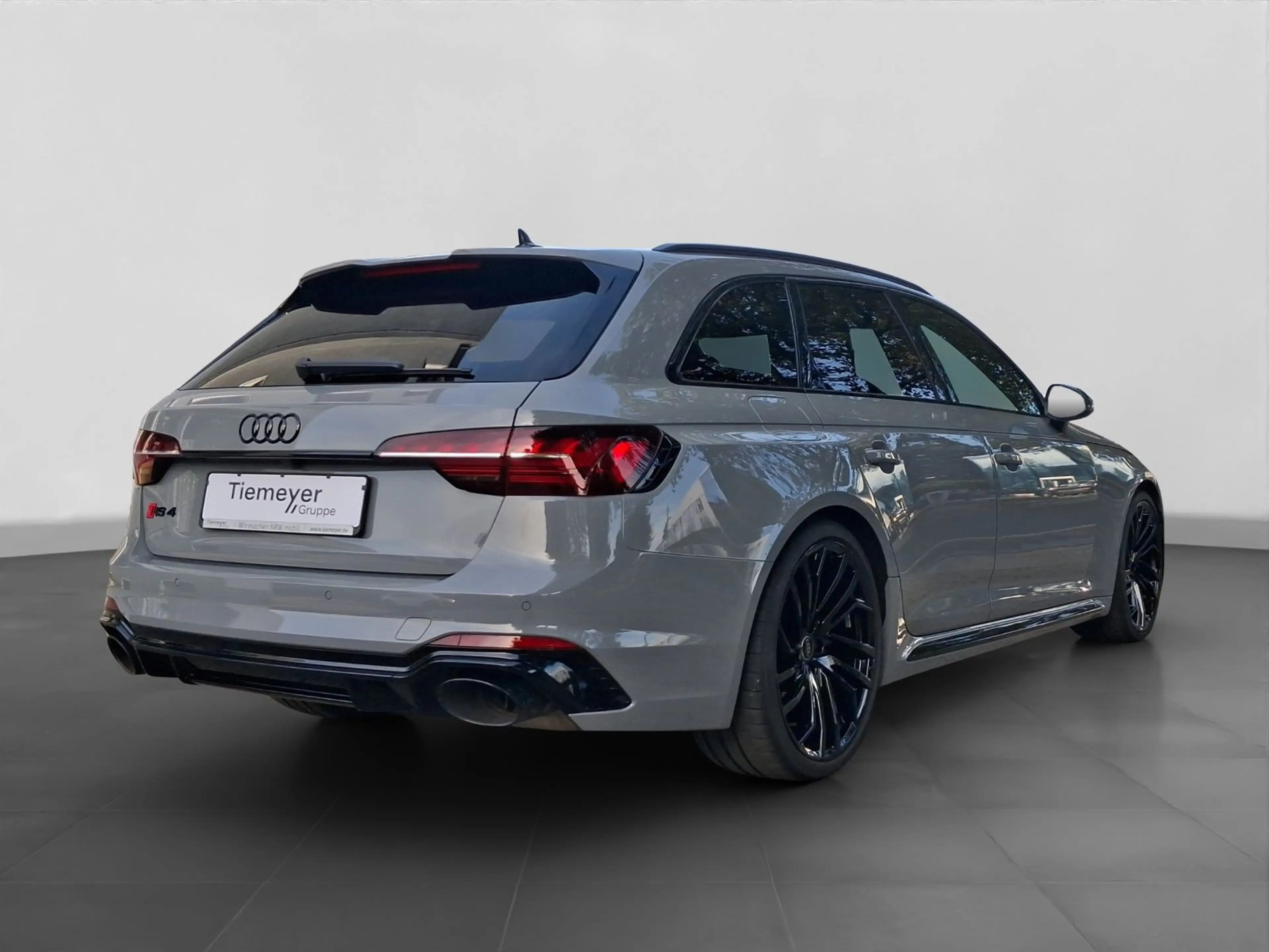 Audi RS4 RS4 Avant TFSI Q MASSAGE LM20 SPORT-AGA OPS+ — photo 3