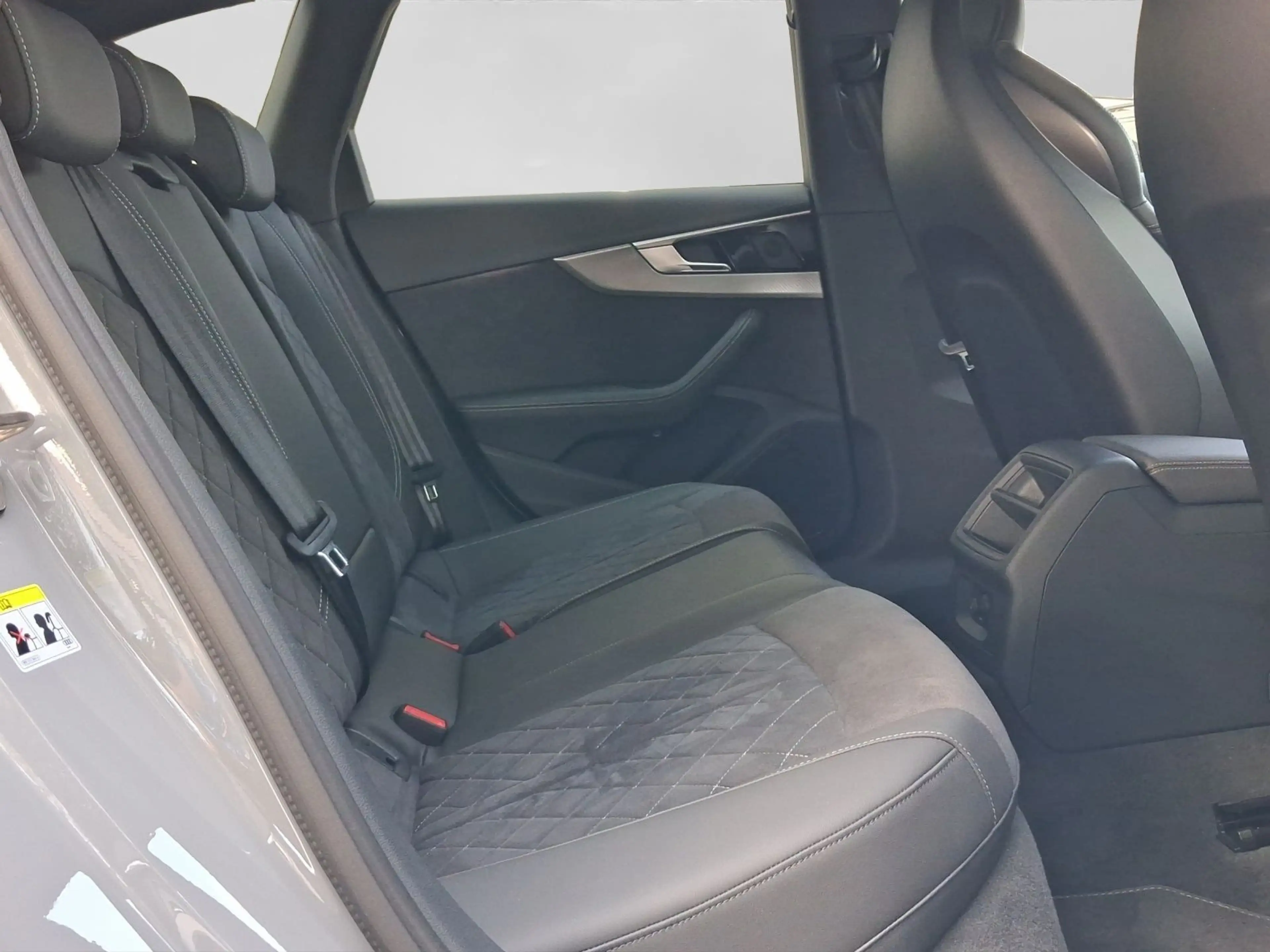 Audi RS4 RS4 Avant TFSI Q MASSAGE LM20 SPORT-AGA OPS+ — photo 6