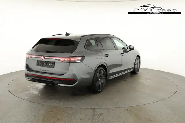 Volkswagen Passat Variant 2.0 TDI 142 kW 4Motion R-Line DSG 4M Black, AHK... Ansicht 18