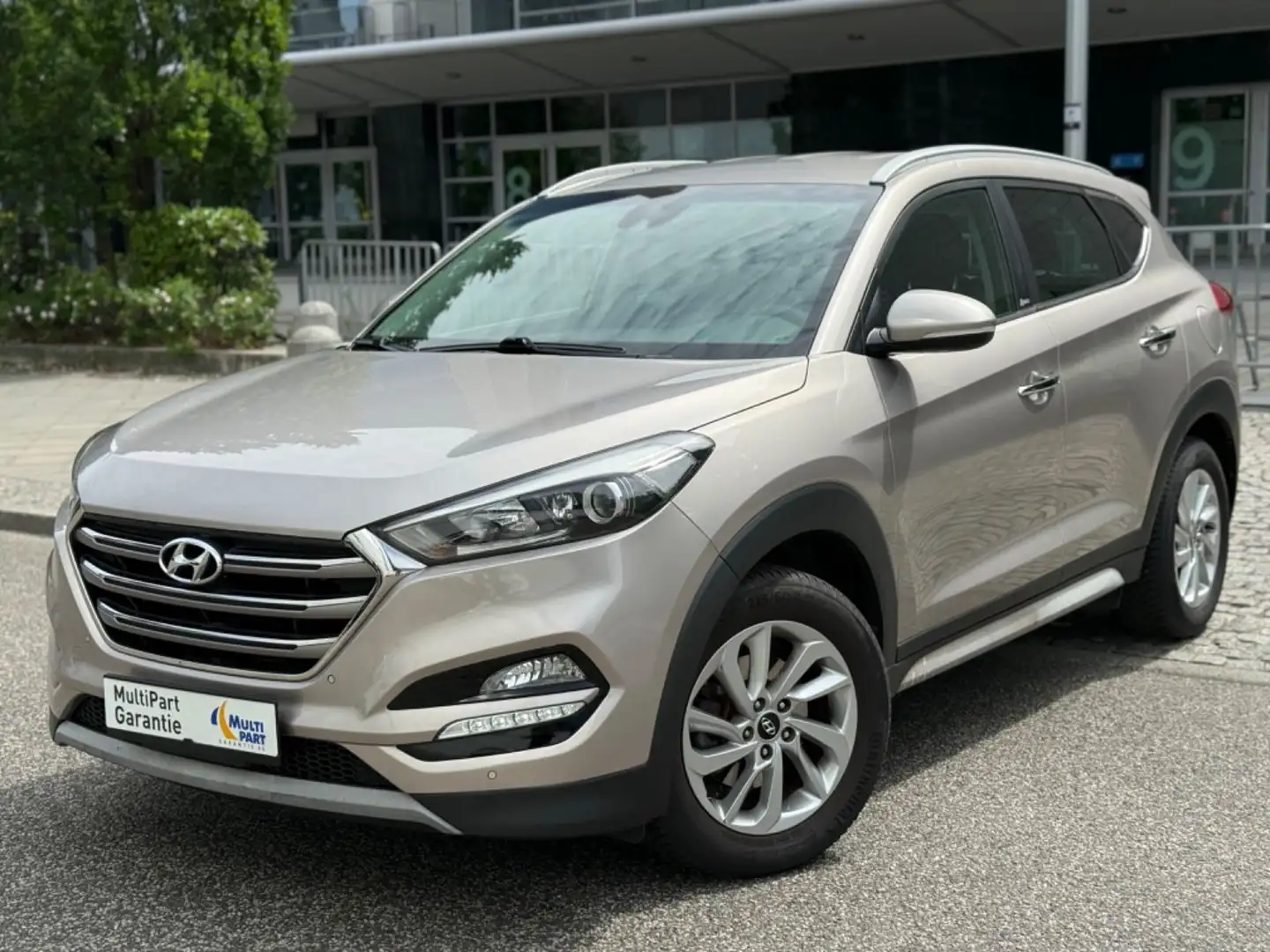 Hyundai TUCSON blue Premium 2WD//*KAMERA*//*SPUR HALTE*/ Grau - 1