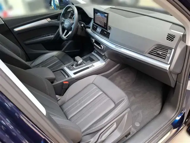 Audi Q5 view 17