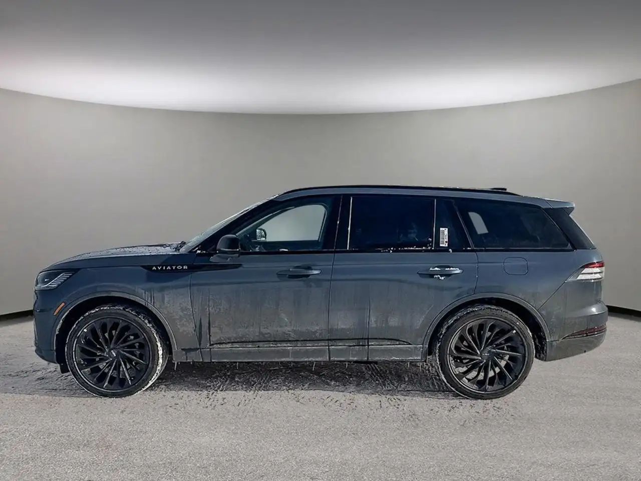 Lincoln Aviator снимка Lincoln Aviator