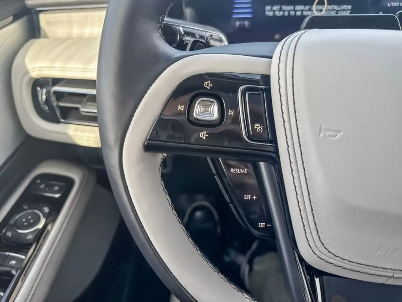 Lincoln Aviator снимка Lincoln Aviator