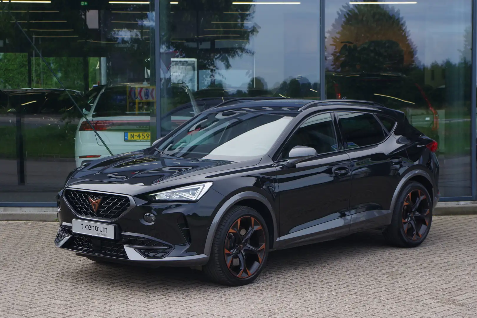 CUPRA Formentor 1.4 e-Hybrid VZ 245 PK Copper Edition PHEV, Carpla Zwart - 1