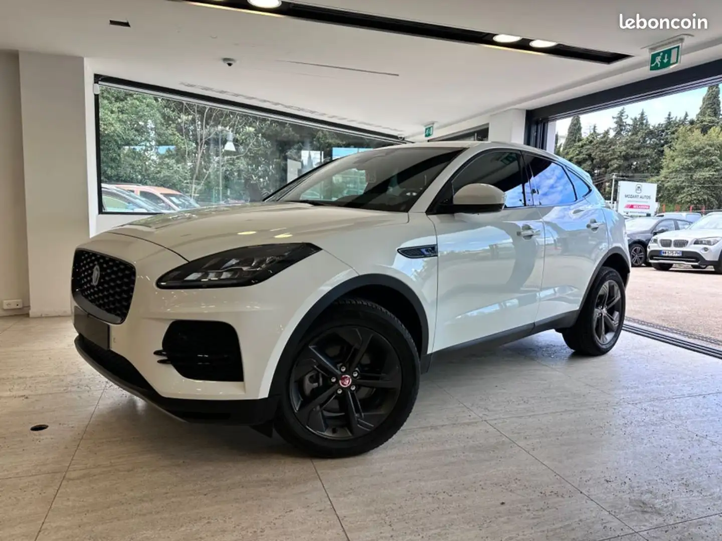 Jaguar E-Pace 2.0 D200 ch MHEV AWD BVA Garantie 12 mois dans le réseau Constructeur Белый - 1