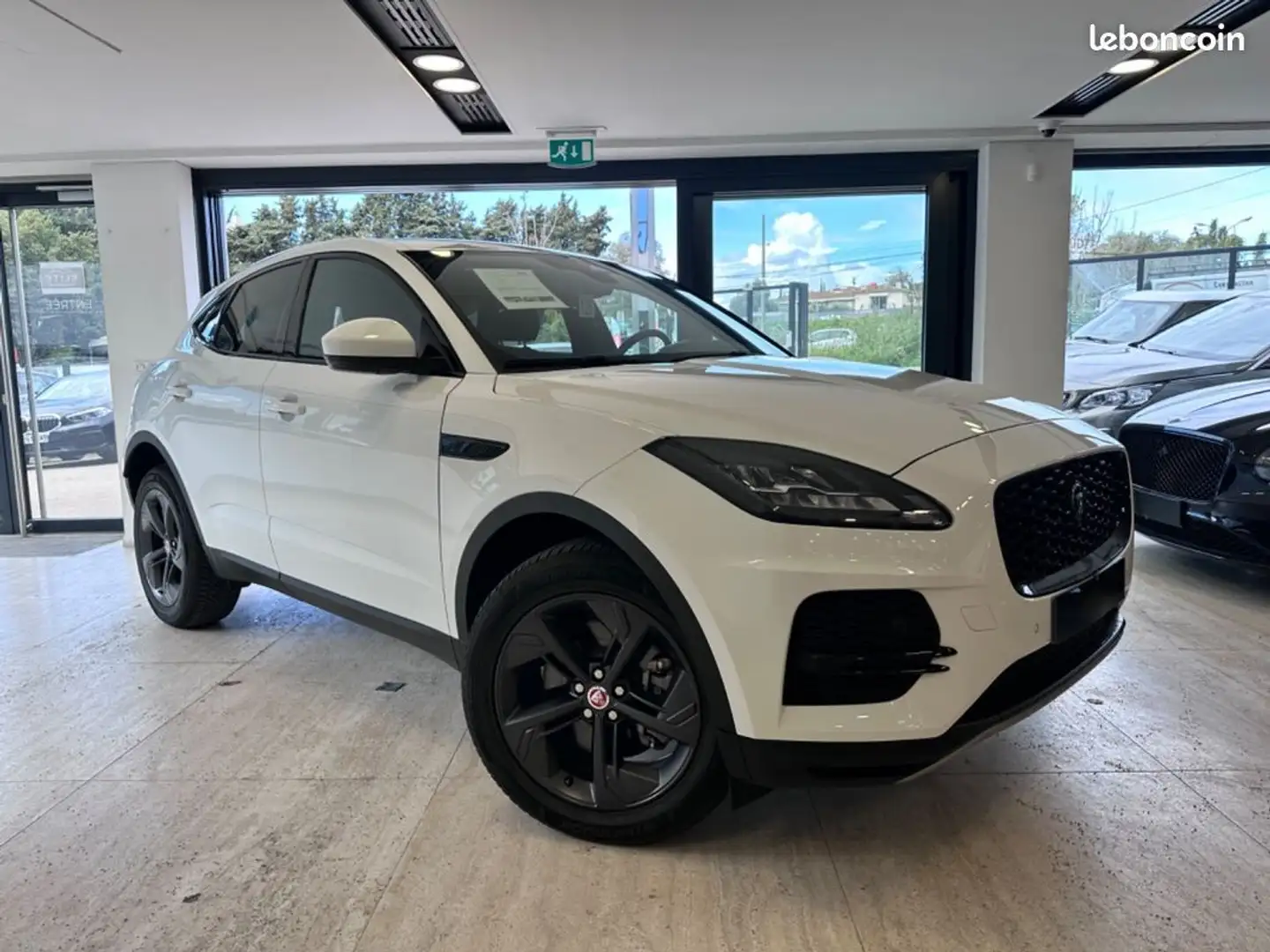 Jaguar E-Pace 2.0 D200 ch MHEV AWD BVA Garantie 12 mois dans le réseau Constructeur Белый - 2