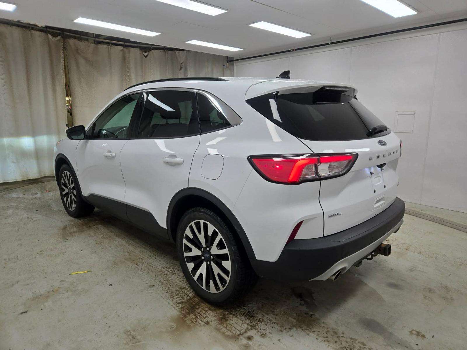 2020 Ford Escape SEL AWD | 2.0L ECOBOOST 250 HP | GROUPE 301A | NAV — снимка 1
