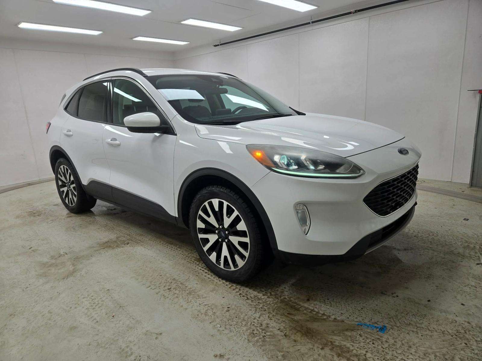 2020 Ford Escape SEL AWD | 2.0L ECOBOOST 250 HP | GROUPE 301A | NAV — снимка 1