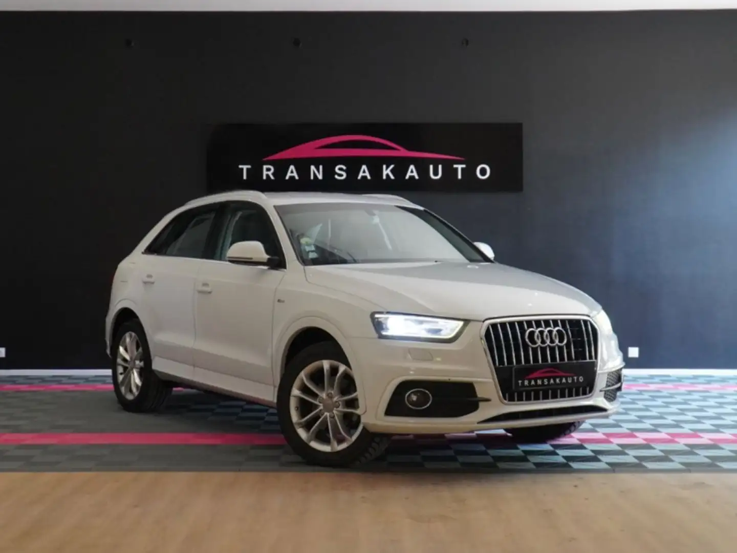 Audi Q3 2.0 TDI 140 ch S line Blanc - 1