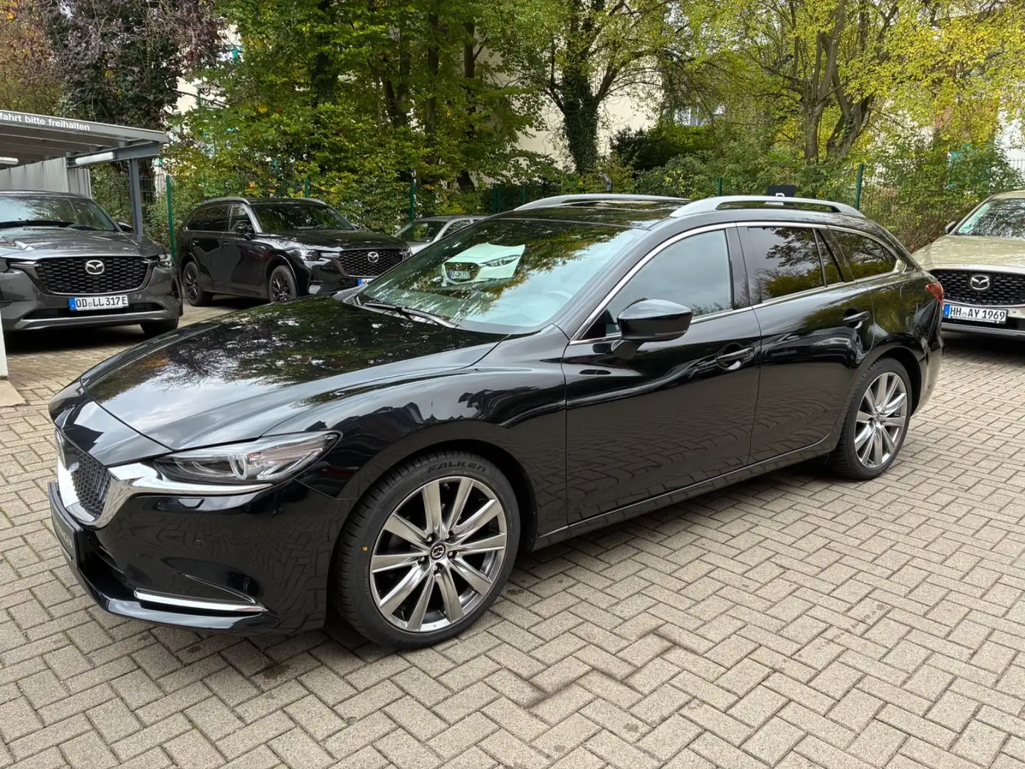 Mazda 6 Kombi 194 AT FWD Takumi Schiebedach Schwarz - 2