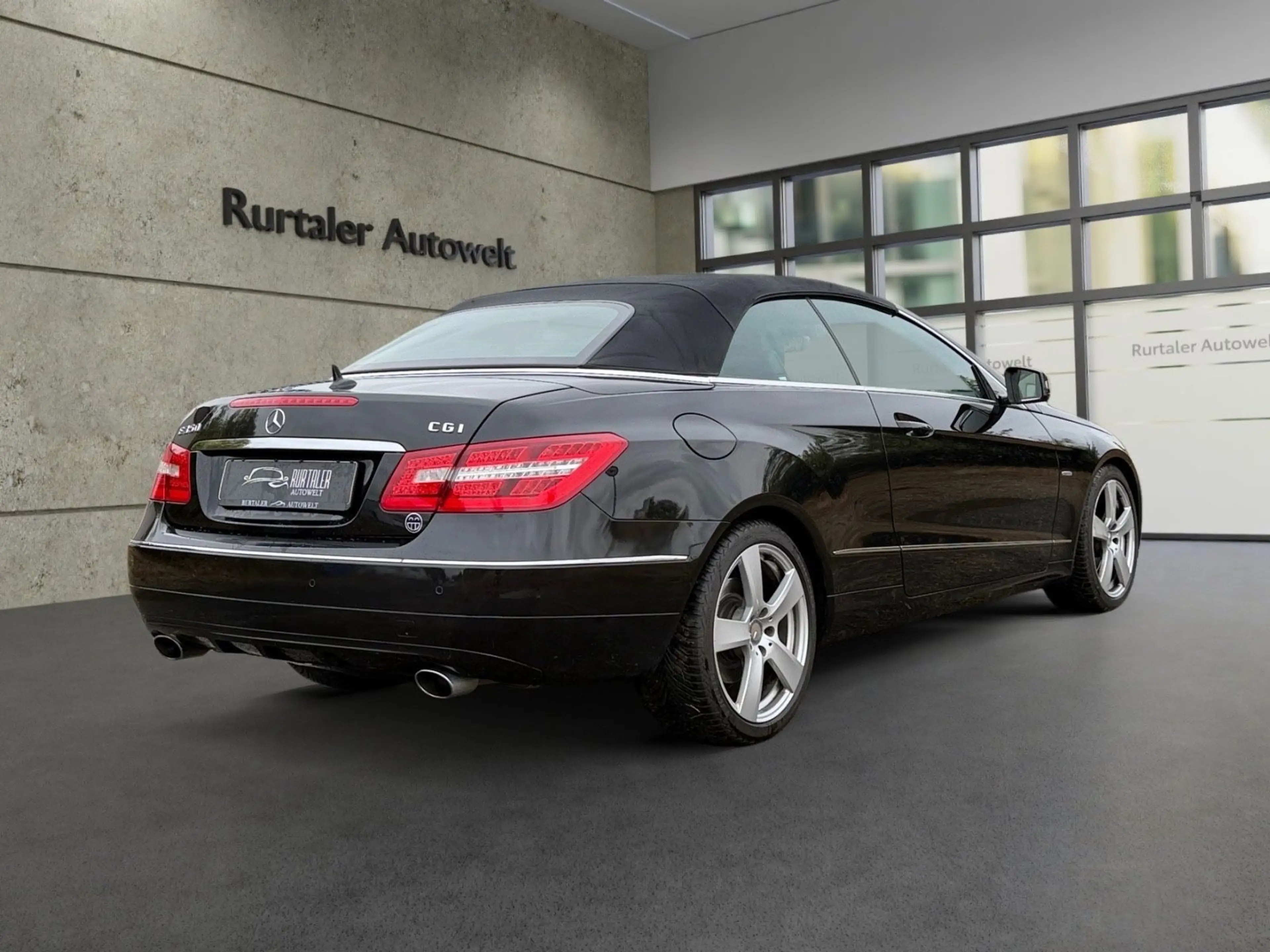 Mercedes-Benz E 350 E Cabrio E 350 CGI BlueEfficiency*AIRSCARF — photo 13