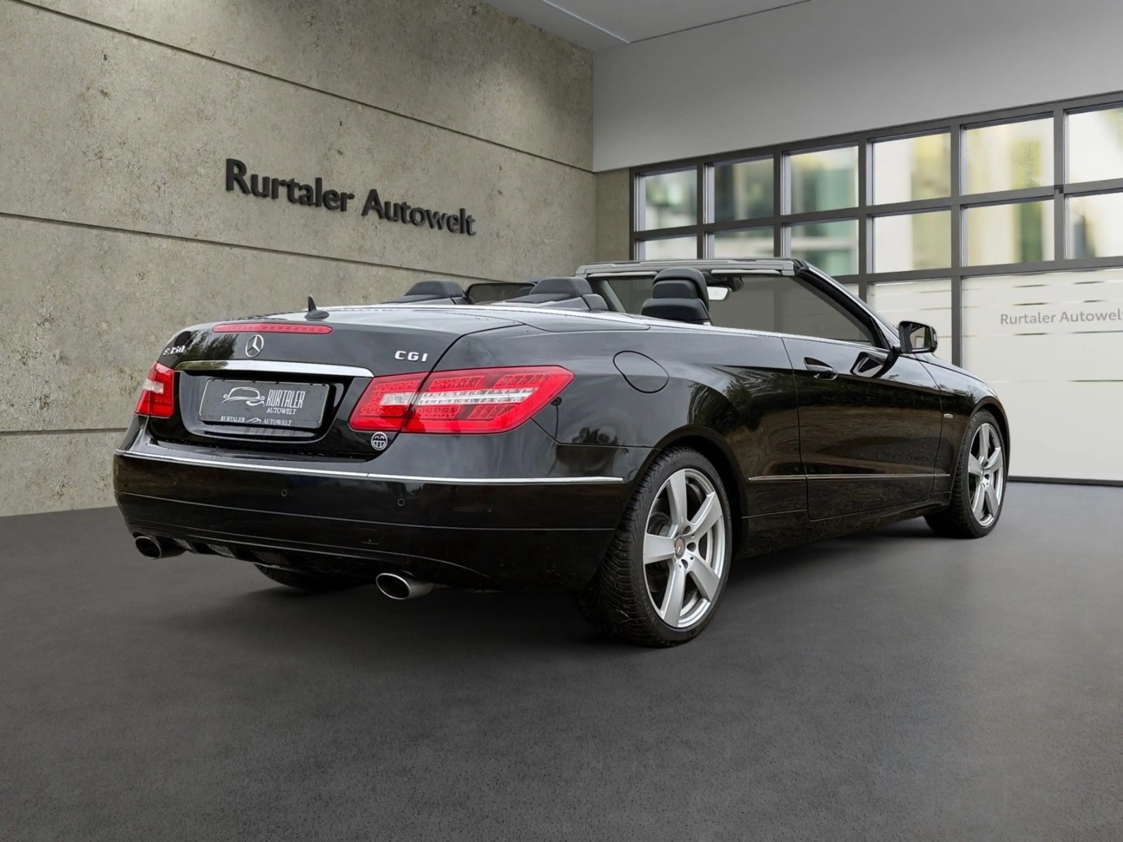 Mercedes-Benz E 350 E Cabrio E 350 CGI BlueEfficiency*AIRSCARF — photo 5