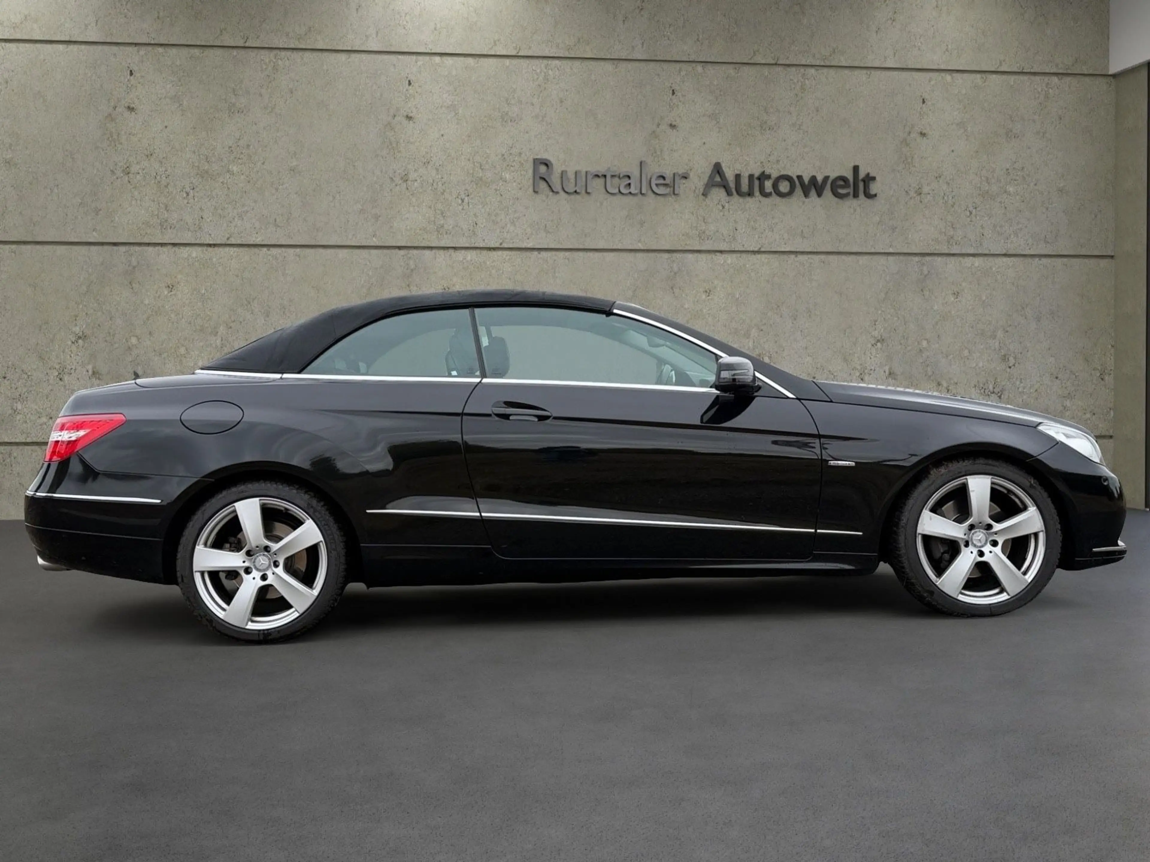Mercedes-Benz E 350 E Cabrio E 350 CGI BlueEfficiency*AIRSCARF — photo 14