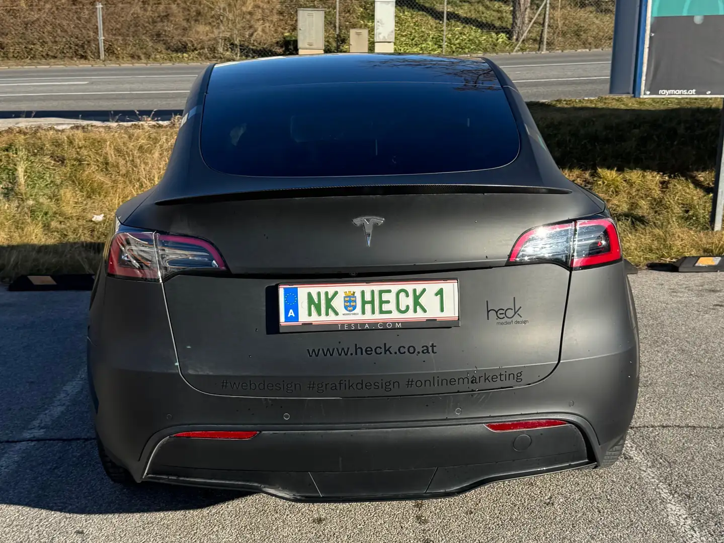 Tesla Model Y Model Y AWD 79kWh Performance Performance Schwarz - 2