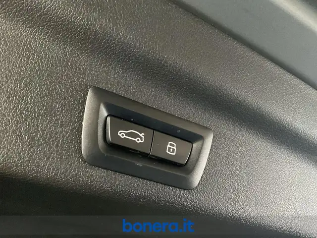 BMW X1 view 14