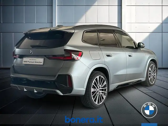 BMW X1 view 6