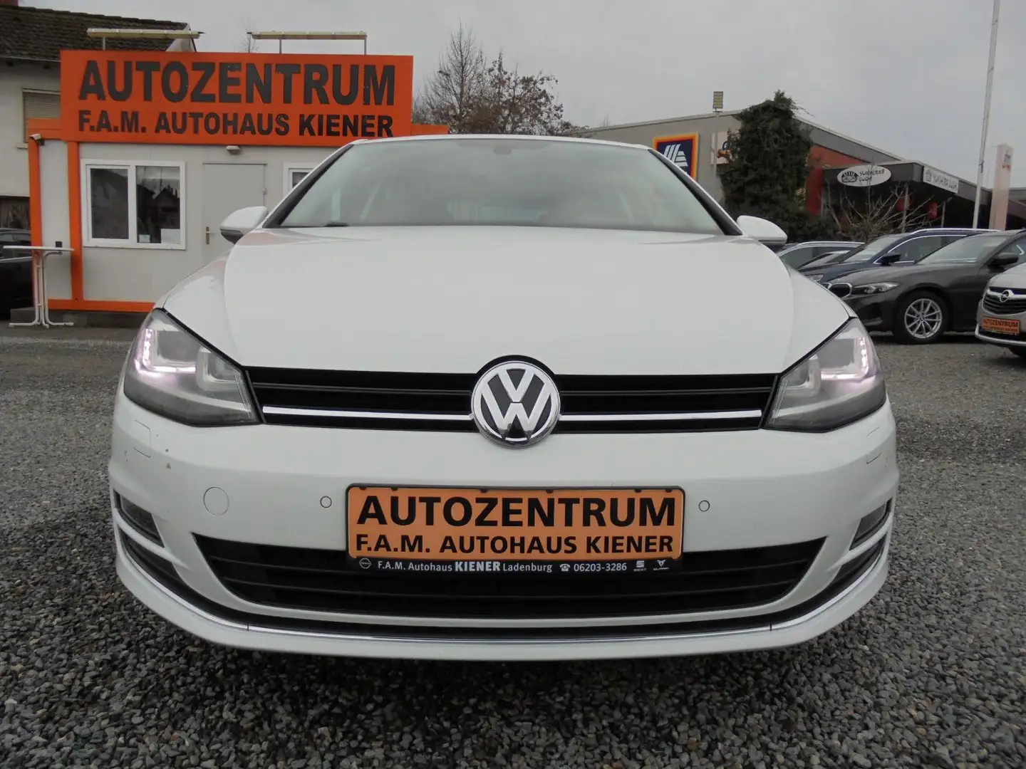 Volkswagen Golf VII Highline Xenon*EPH*Sitzh*Allwetterr*CD Blanc - 2