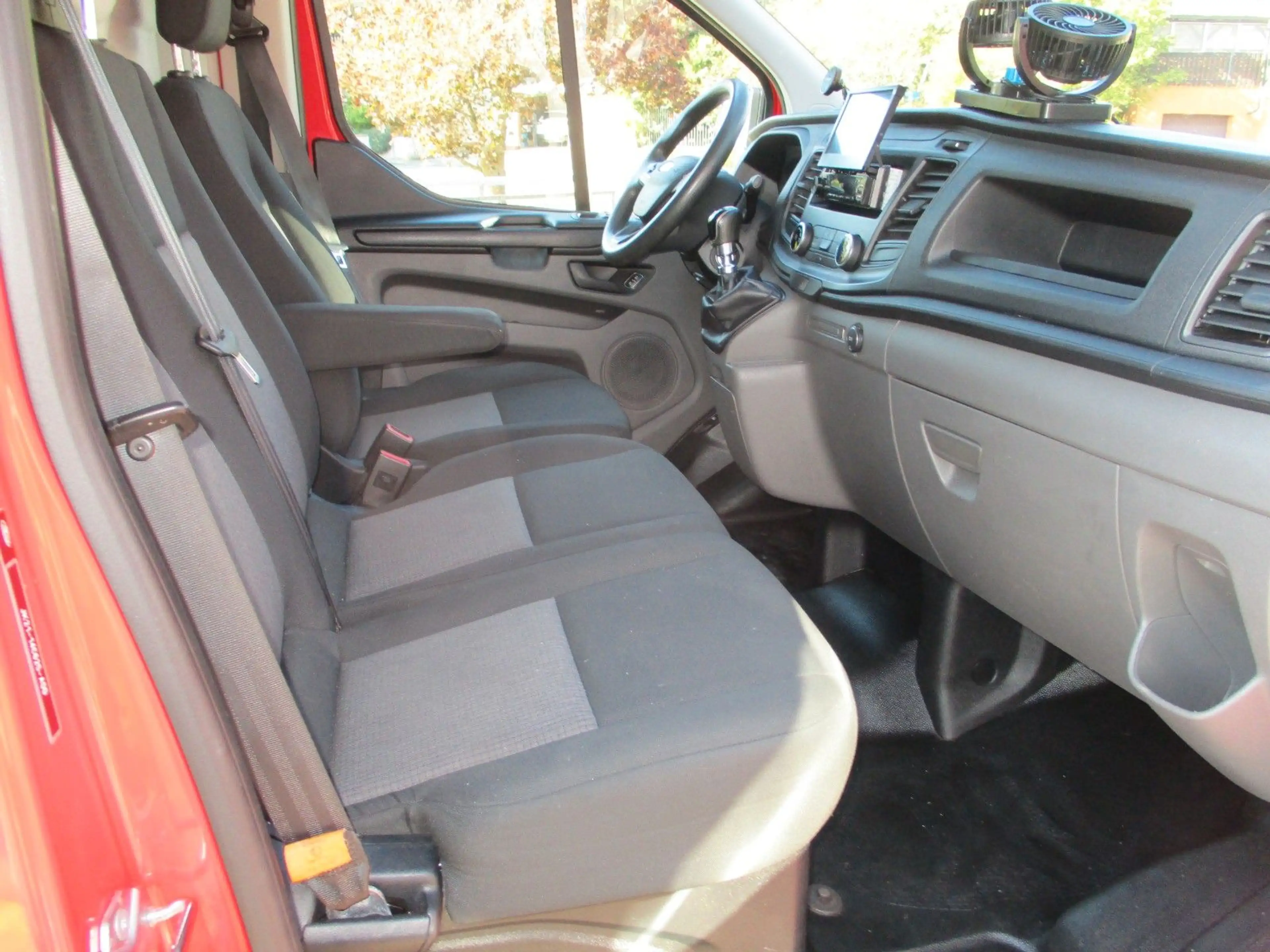 Ford Transit Custom LKW Guter Zustand/Camping/ Angler — photo 9