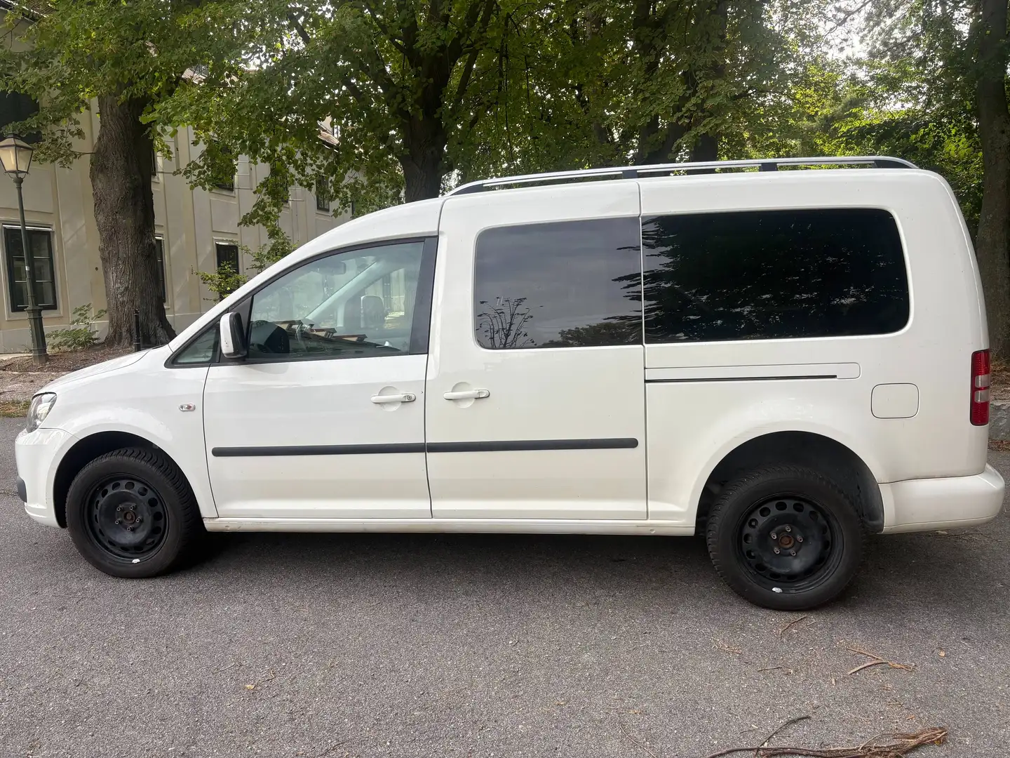 Volkswagen Caddy 2,0 TDI 4Motion/Winterpaket/Standheizung/7 Sitze Weiß - 2