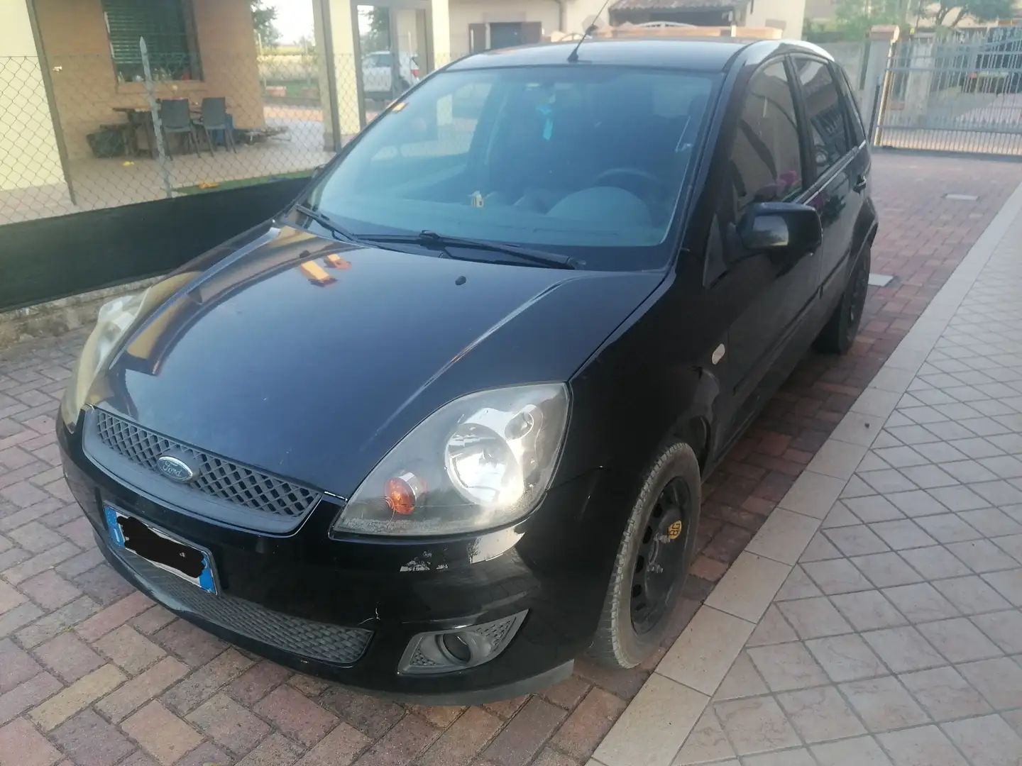 Ford Fiesta Fiesta 5p 1.4 tdci Ghia Nero - 1