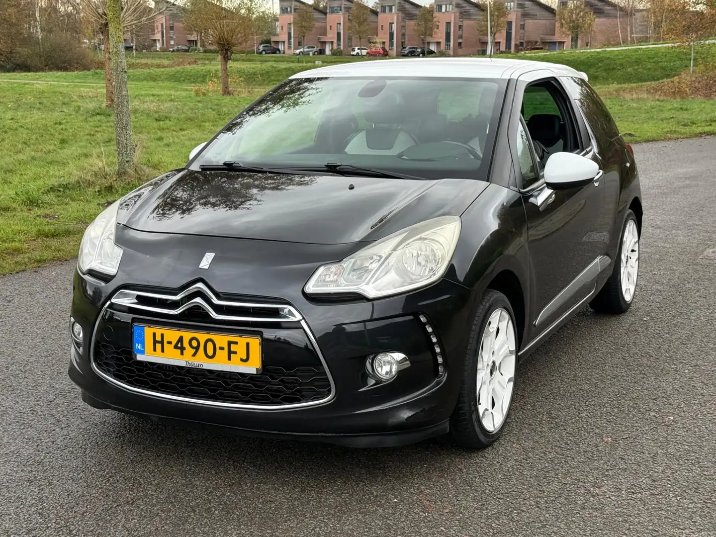 Citroen DS3 1.6 THP Sport Chic | Clima | Cruise | stoelverwarm Schwarz - 2