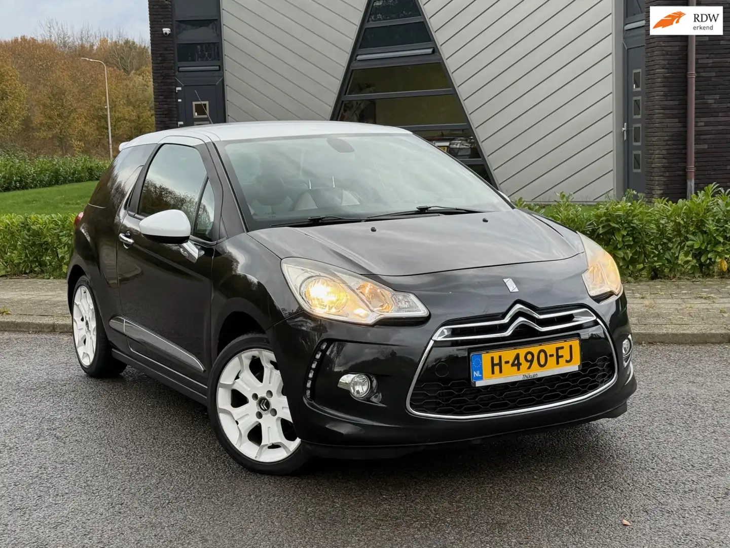 Citroen DS3 1.6 THP Sport Chic | Clima | Cruise | stoelverwarm Schwarz - 1