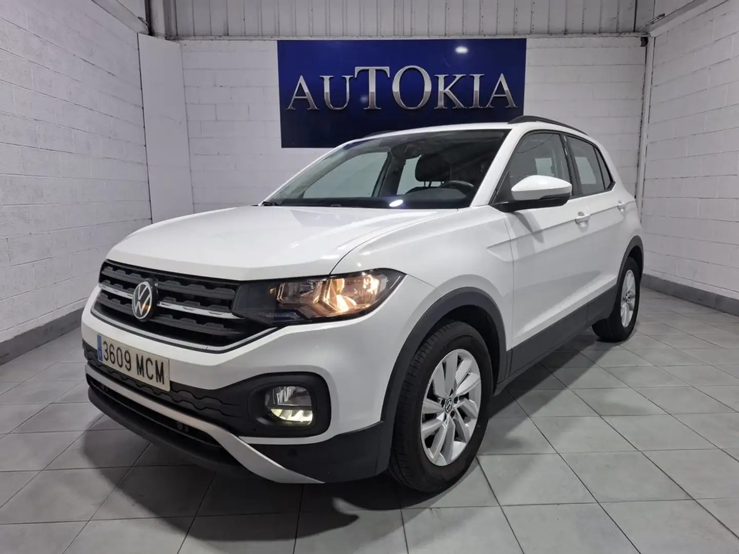 Volkswagen T-Cross 1.0 TSI Advance 81kW Weiß - 1
