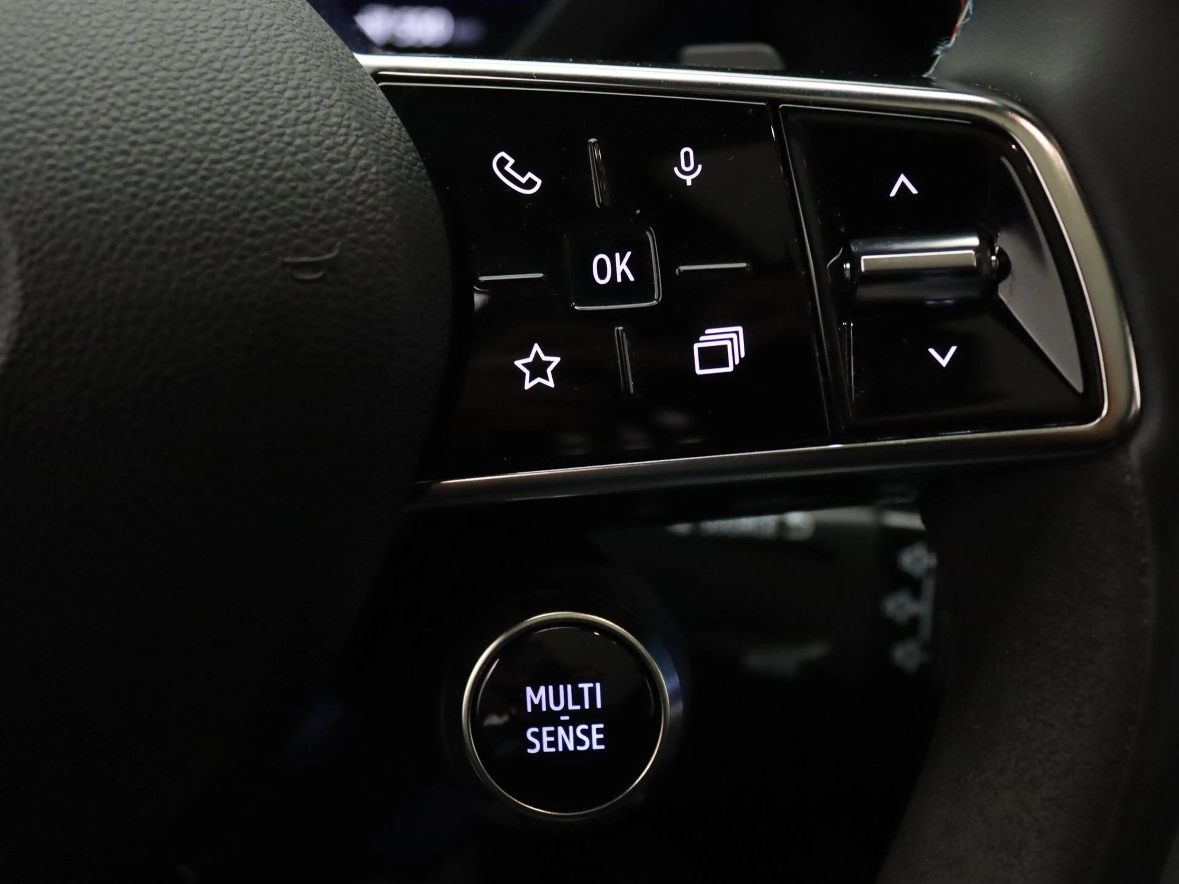 Renault Scenic E-Tech EV87 long range esprit Alpine Apple Carplay — photo 17