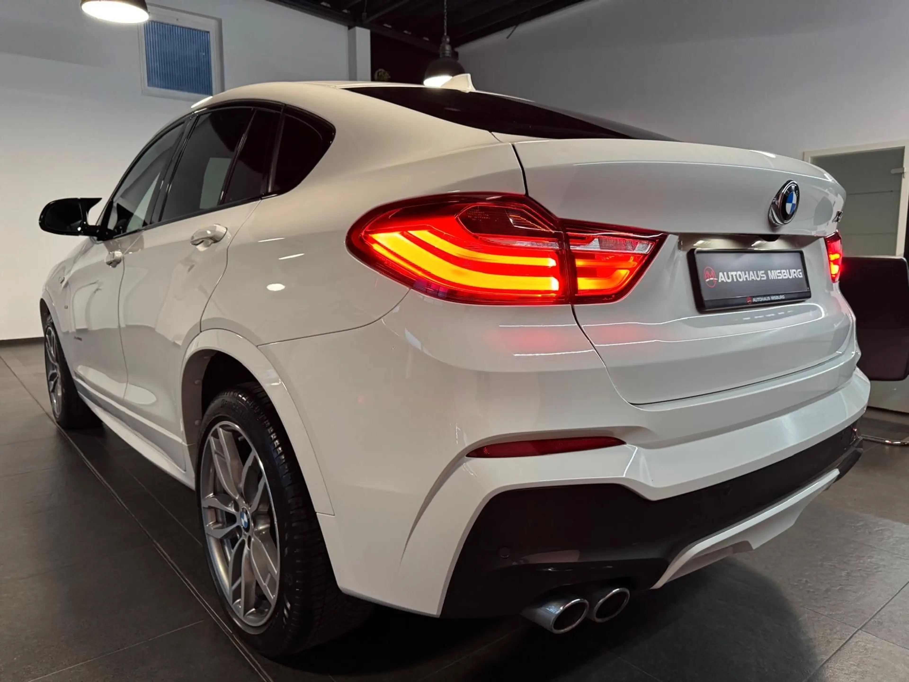 BMW X4 xDrive 30d M-Paket/Schiebedach+Head-Up+Kamera — photo 7