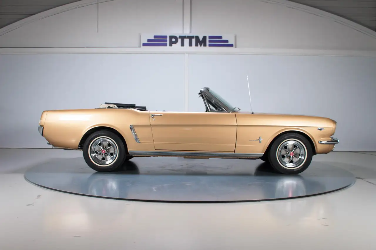 Ford Mustang K-Code Convertible, foto 12