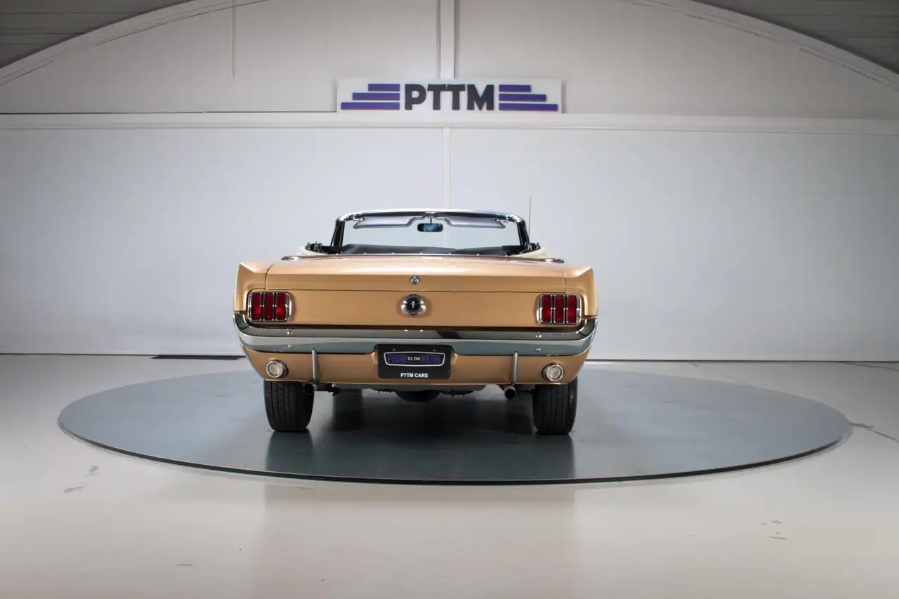 Ford Mustang K-Code Convertible, foto 10