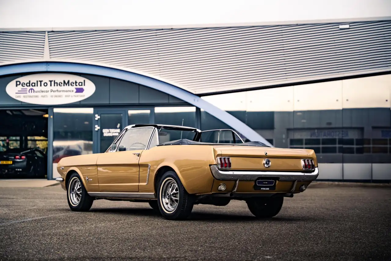 Ford Mustang K-Code Convertible, foto 4